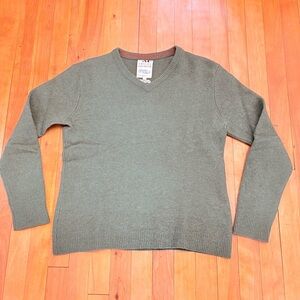 SIMONS (Le 31) Green V-Neck Sweater in 100% Lambswool - Unisex LARGE
